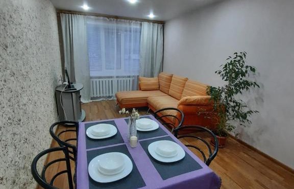 2-kh komnatnaia kvartira