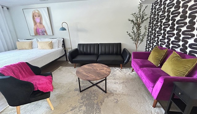 2 King & 2 Queen Beds, Located Near Fish Creek & Spruce Meadows