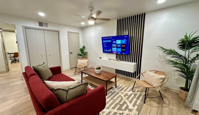 2 king beds -2nd fl walk 2 beach apt3