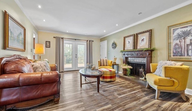 2 King Beds , 8 miles to Trilith, Pets friendly, Quiet neighborhood