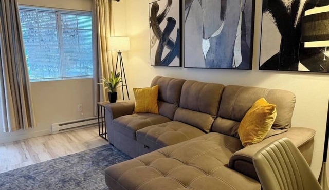 2 King beds Queen Sleeper Sacred Hear Downtown