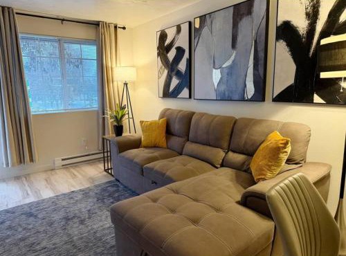 2 King beds Queen Sleeper Sacred Hear Downtown