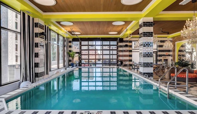 2 King | Sky Lounge, Hot Tub Downtown