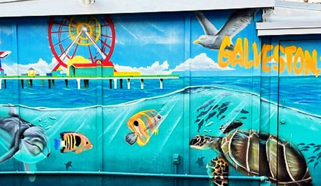 🌊 2 King Suites + 2 Baths Walk to Beach Family Friendly Sleeps 7