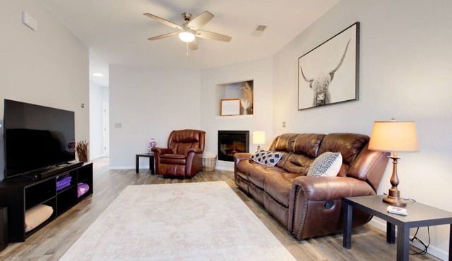 2 Kings, Workspace, Garage 3bdrm - Pastore`s Place