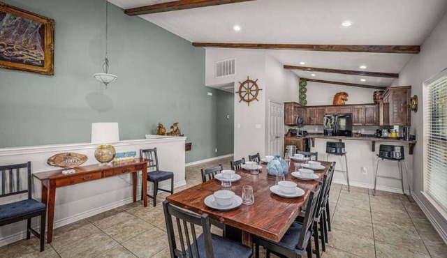 2 Lakefront Homes | Great for Families | Sleeps 24