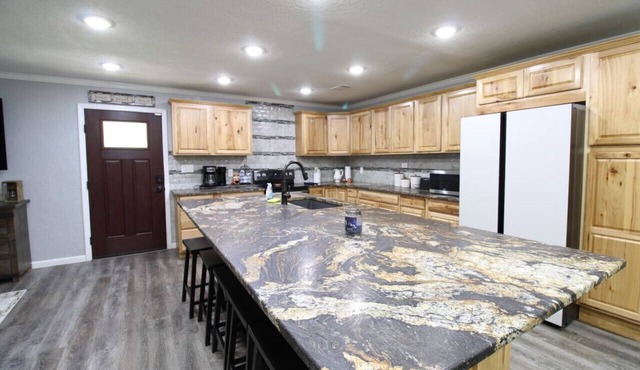 2 Lakes Oasis in Hot Springs