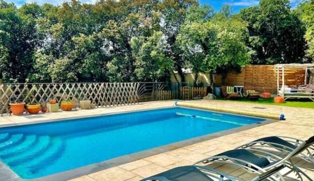 2 Logements Indépendants Dans Villa+piscine Jardin