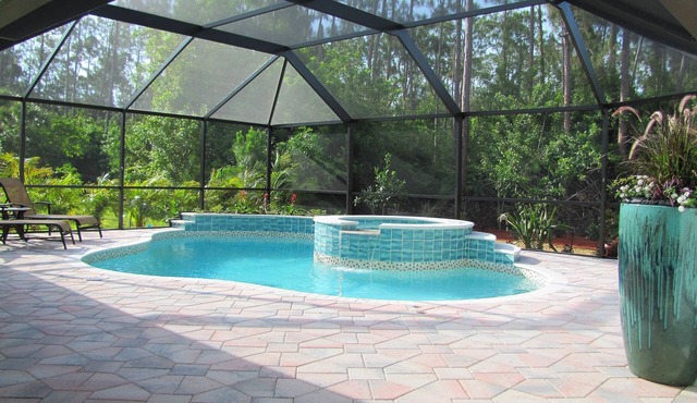 2 Master Suites Beach Villa with Heated Pool/Spa Private Community