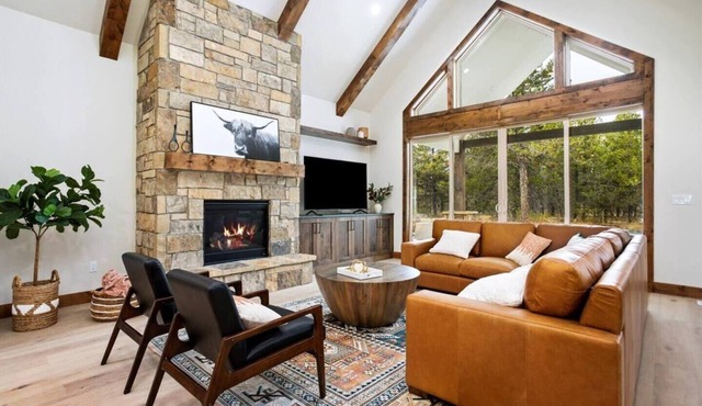 2 Masters/Hot Tub/Minutes To Lake/Tamarack/FirePit