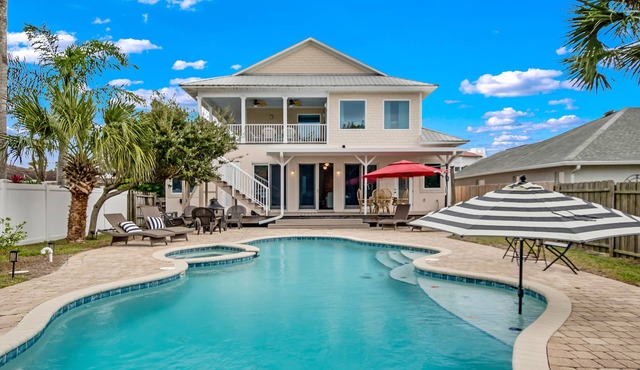 2 mastrs, htd salt lap pool, SPA, 2mins walk to beach - Happy Island Retreat