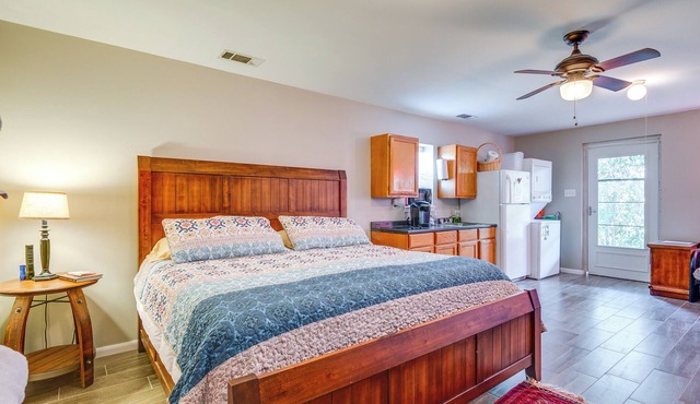 2 Mi to 7f Lodge & Events: Rural Retreat!