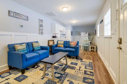 2 Mi to Barefoot Landing! Baileys Beach Cottage