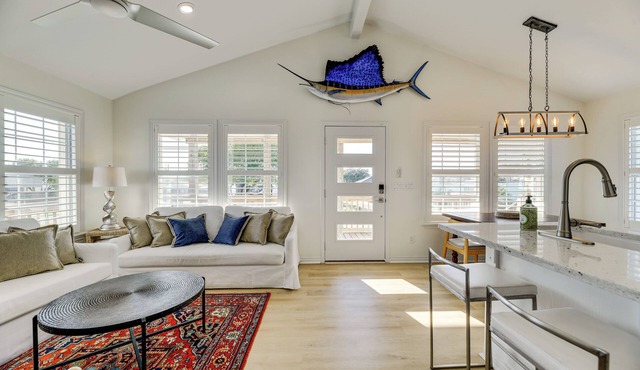 2 Mi to Beach + Fishing Pier: Gulf Coast Retreat