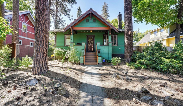 2 Mi to Downtown Spokane: Nurse-Ready Rental