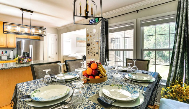 < 2 Mi to Dtwn Hagerstown: Townhome w/Fireplace