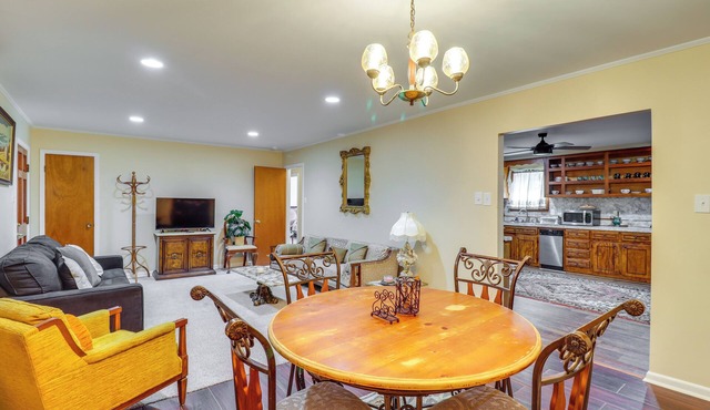 2 Mi to Dtwn Natchez: Cozy Home w/Yard & Patio!