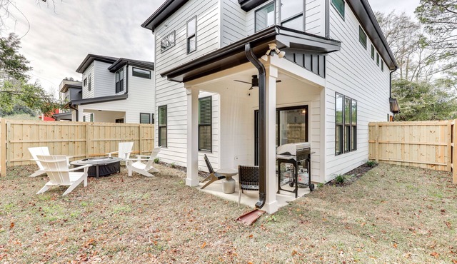 2 Mi to Historic Dtwn Wilmington: Luxe 3BR Home