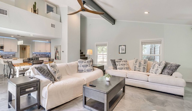 2 Mi to Lake Bastrop! Modern Lost Pines Retreat