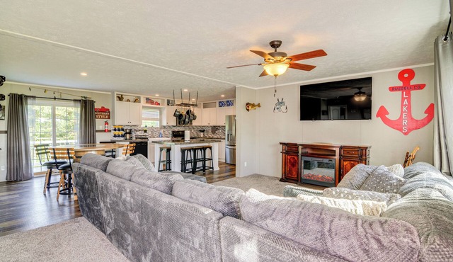 2 Mi to Lake Cumberland: Family-Friendly Retreat!