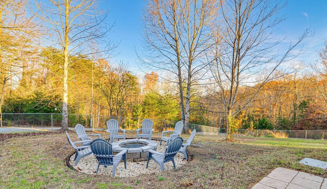 2 Mi to Lake Cumberland Access: Home w/Grill