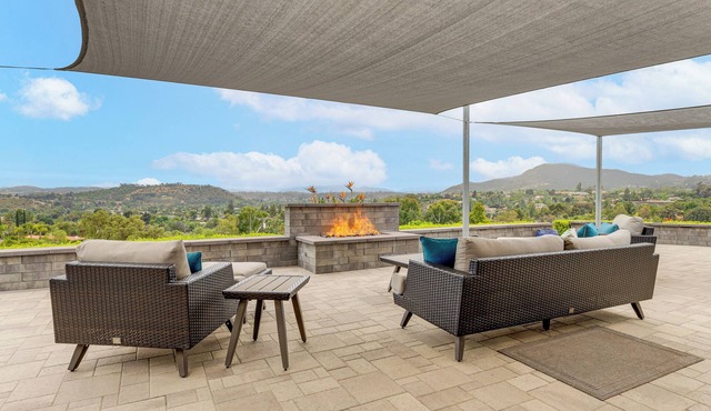 2 Mi to Lake Poway: Mtn-View Escape w/Patio!