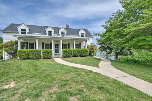 2 Mi to Lighthouse Waterfront Home with Dock!