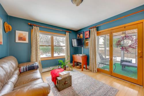 2 Mi to Main Street! Cozy Burlington Guest Suite