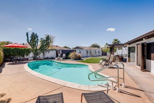 2 Mi to Old Town Scottsdale: Home w/Pool Table!