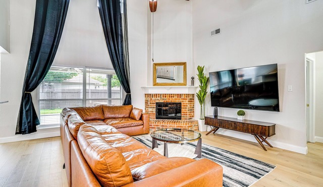 2 Mi to Old Town: Spacious Burleson Vacation Home