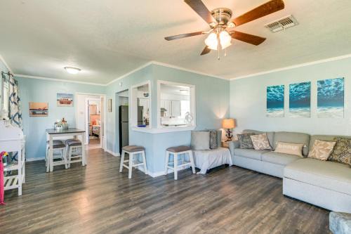 2 Mi to Redfish Bay: Aransas Pass Home w/Fire Pit