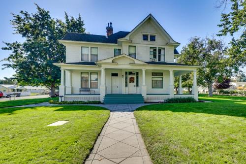 2 Mi to River Historic Clarkston Home with Views!