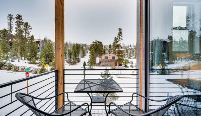 2 Mi to RMNP: Mtn-View Grand Lake Loft!