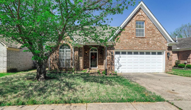 2 Mi to Shelby Farms: Charming Family Home w/Yard