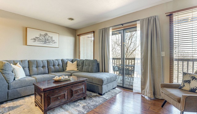 2 Mi to Silver Dollar City: Condo in Branson West