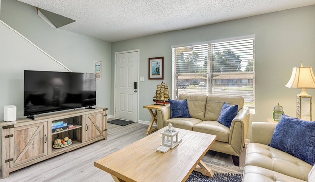 2 Mi to State Park: Dog-Friendly Niceville Home