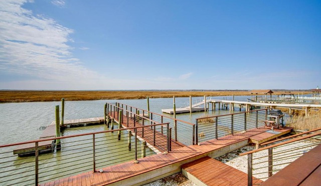 2 Mi to Stone Harbor Beach Lovely Bayfront Home