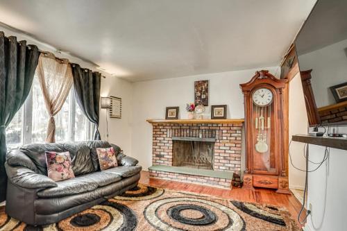 2 Mi to UBS Arena and Belmont Park Suburban Escape