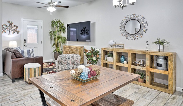 2 Mi to UTRGV: Edinburg Apt in Quiet Neighborhood
