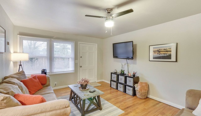 2 Mi to Washington Square: Portland Getaway