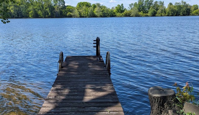 2 miles from the Indiana Rails train station, 12 miles from Pokagon State Park