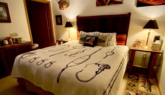 2 Miles from Yellowstone's Dutton Ranch!