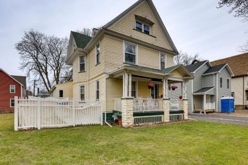2 Miles to Dtwn! Idyllic Rochester Apt with Hot Tub
