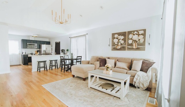2 Min Ride to Downtown, Stylish Spacious 3 BR Home