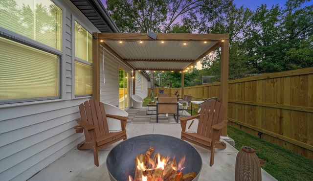 2 Min. to Downtown Simpsonville/5 Private Bedrooms