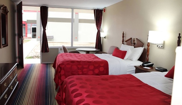 2 Non-Smoking 2 Doubles 1st Floor at FairBridge Inn Express Perry, Pets Allowed!