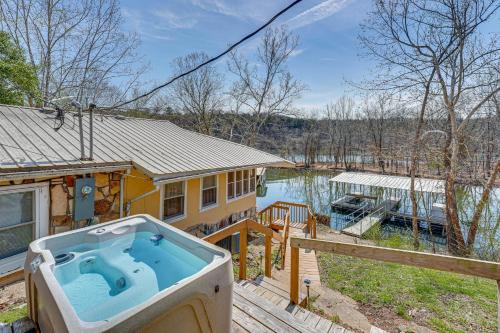 2 of Everything Taneycomo House Resort!