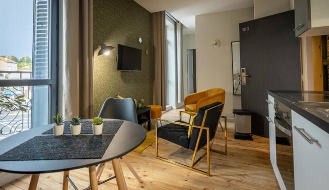 2-person air-conditioned 1-bedroom apartment near Aïga Resort Puy de la Vache 100