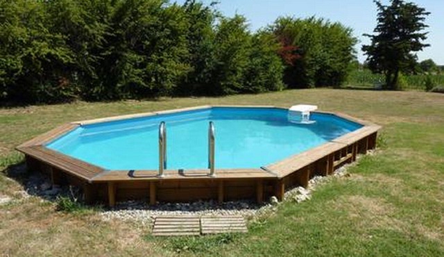 2-person apartment, near Grignan, shared pool