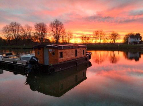 2-person gîte on Laïta boat